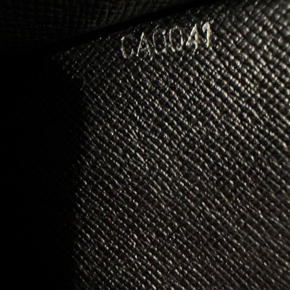 Louis Vuitton  LV Black Taiga Leather Selenga Clutch Wristlet + COA - Picture 12 of 13